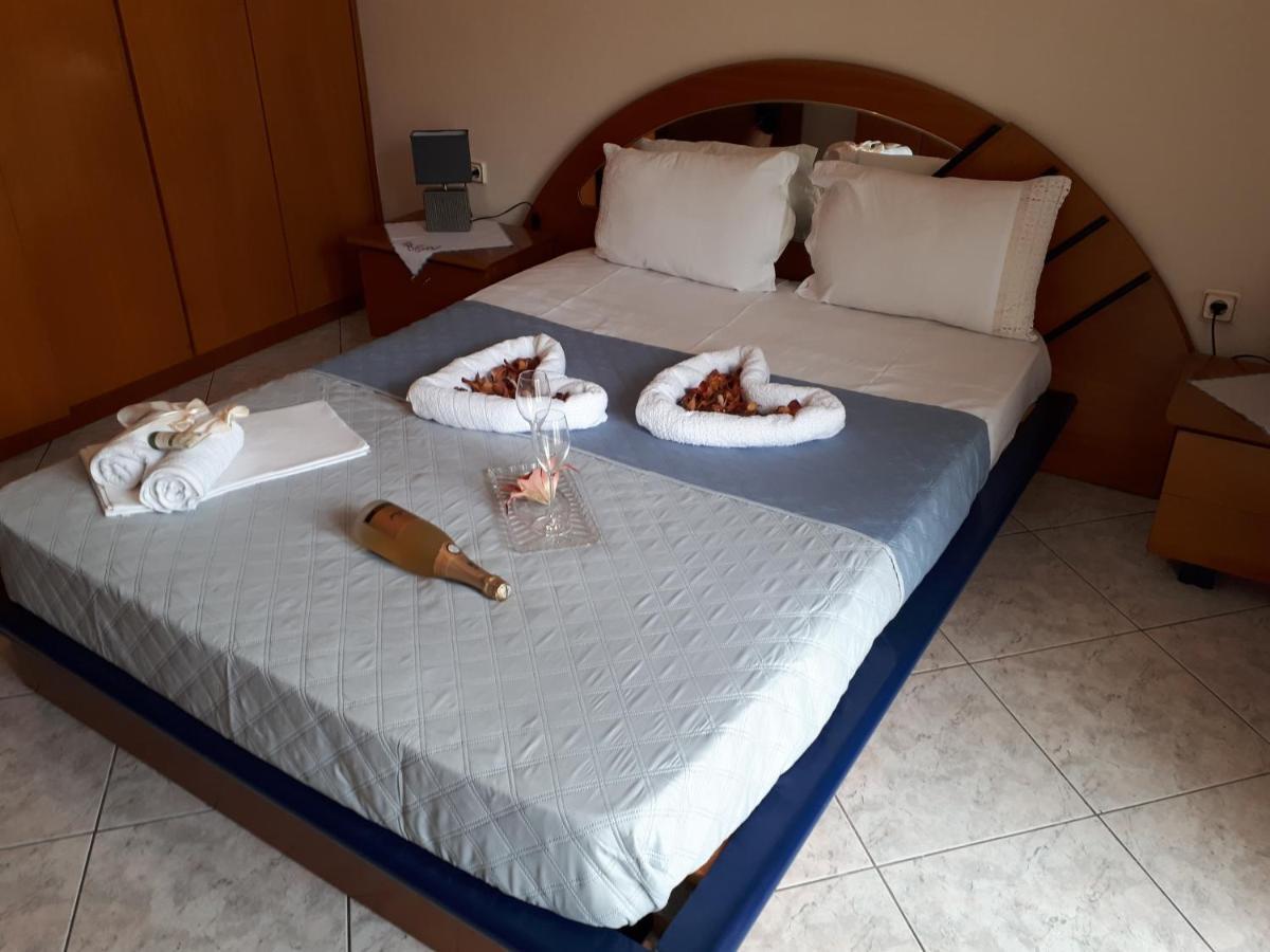 Popi 'S Home Skala Sotiros Luaran gambar