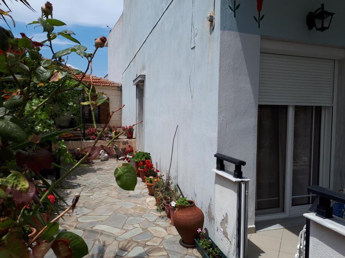 Popi 'S Home Skala Sotiros Luaran gambar